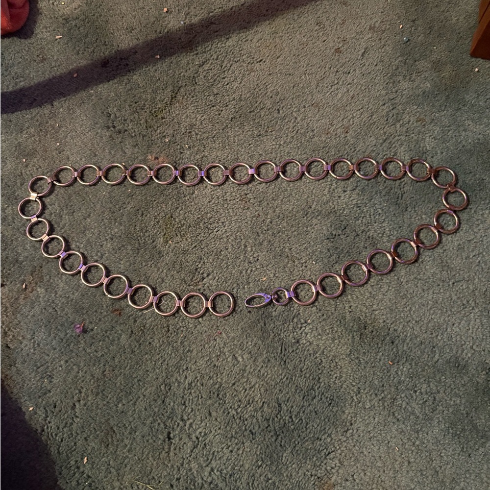 Elegant Silver Circle Link Necklace